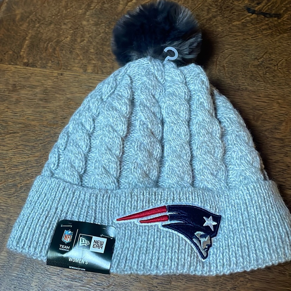 Patriots toasty Pom hat NWT